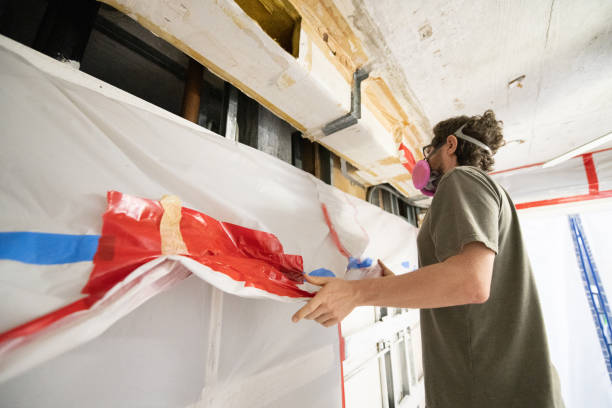 Best Biohazard Mold Removal  in Newport Beach, CA